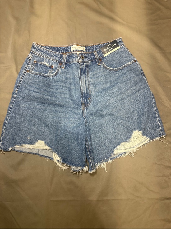 Abercrombie & Fitch Pants - Abercrombie & Fitch The Loose Short High Rise Blue Denim Cut Off Shorts
30/10